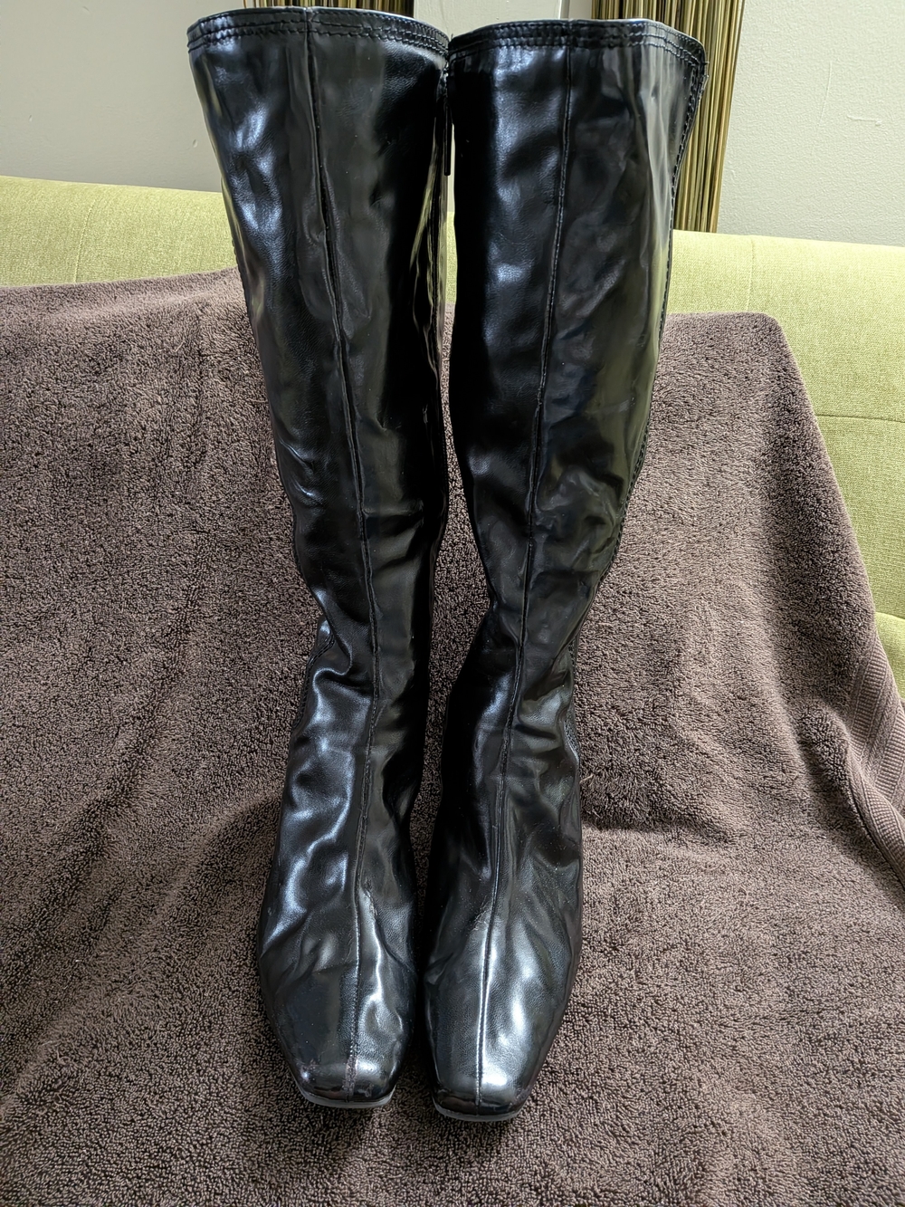 Classic Knee-High Black Women's Boots